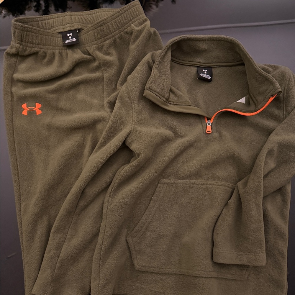 USED Under Armour Olive Green Fleece quarter-zip pullover & pants set